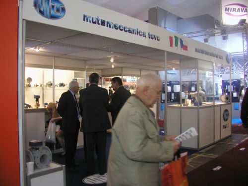 Stánek společnosti MUT Meccanica Tovo na veletrhu Aqua-therm Praha 2006 Stánek společnosti MUT Meccanica Tovo na veletrhu Aqua-therm Praha 2006