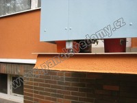 Obrázek 1. Systémové ukončení okraje sanované lodžie