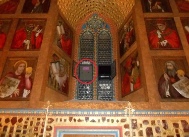 Obrzek . 7 Umstn kamer v kapli sv. Ke je velice nenpadn