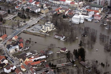 Obr. . 1.1 Zaplaven zastavn zem vlivem povodn v roce 1997 [1]