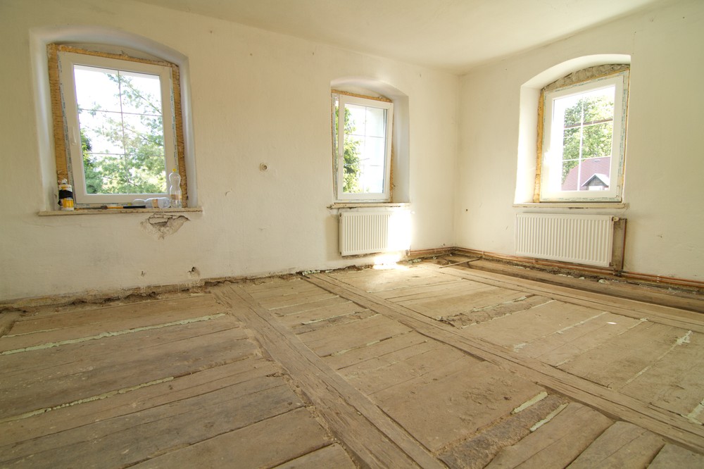 Jak vyrovnat podlahu v bytě?