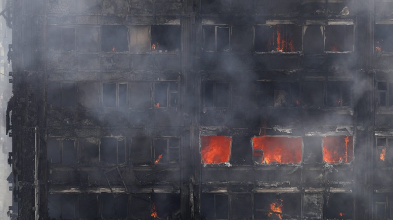 Por Grenfell Tower v Londn &copy; Donna - Fotolia.com