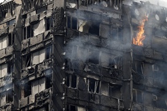 Obr. 4 Grenfell Tower, Londn © Donna - fotolia.com