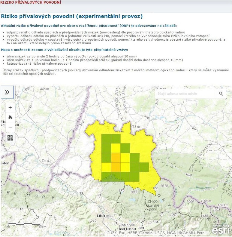 Obrzek 2: Ukzka vstupu Indiktoru pvalovch povodn – operativn vypoten riziko vzniku rychlho odtoku v ORP Frdlant (lut naznaen plocha ORP) v dsledku nadlimitnch srek zaznamenanch radarem (naznaeno tvercovou st)