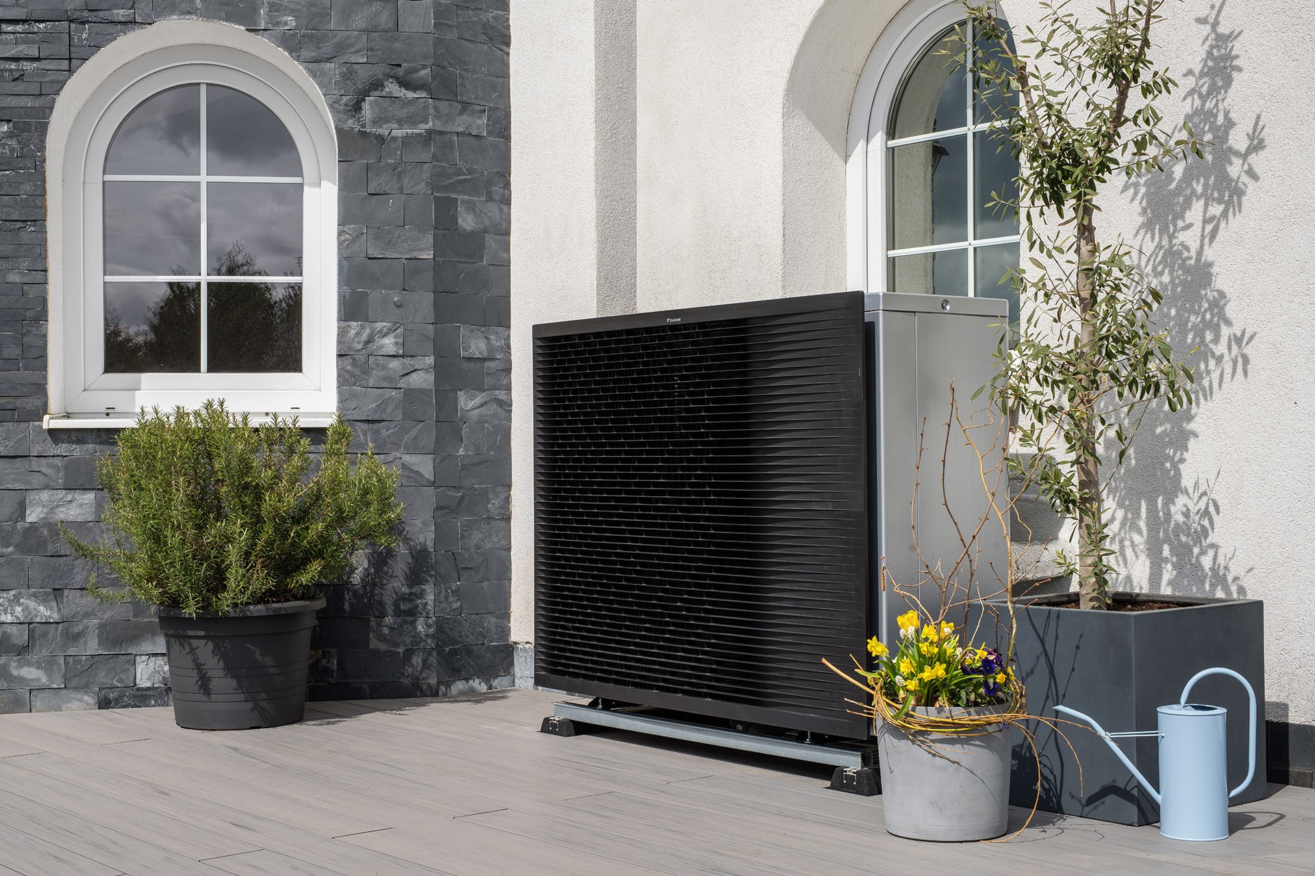 Instalace vysokoteplotního tepelného čerpadla Daikin Altherma 3 H HT Praha  - TZB-info