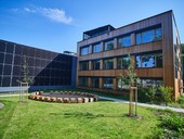 První energeticky a uhlíkově pozitivní školní budova v ČR slavnostně otevřena