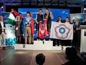 Velk radost zlatch, stbrnch a bronzovch medailist na slavnostnm vyhlen vsledk soute WorldSkills Special Edition 2022 v discipln &#8222;Technik sanity, vytpn a klimatizac&#8220;Mechanik stroj&#8220;.