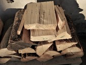 Jak dlouho vysychá palivové dřevo? Spalovat lze již po 50 dnech sušení