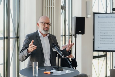Prof. Timo Wollmershuser. Zdroj: NOPK