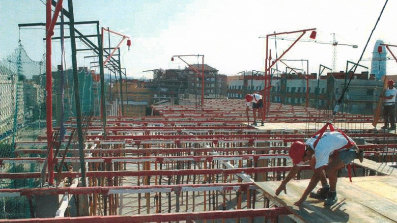 Kotvicí rameno HAK CS - jednoduché a účinné řešení pro bezpečnou práci ve výškách