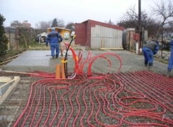 Obr. 5a Realizácia zemného zásobníka tepla [Kalús]