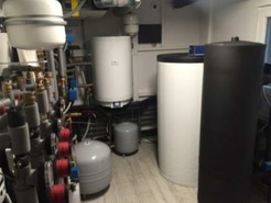 Obr. 6b Interiérové vybavenie mobilného laboratória [4, 5]