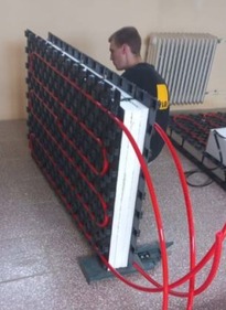 Obr. 8a Pohľad na energeticky multifunkčnú fasádu [Kalús]