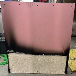 Obr.&nbsp;6: Vzorek&nbsp;1 (DP1);c)&nbsp;vnit�n� (interi�rov�) povrch po zkou�ce 