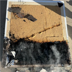 Obr.&nbsp;9: Vzorek&nbsp;2 (DP2); f)&nbsp;degradovan� ho�lav� v�robky po zkou�ce