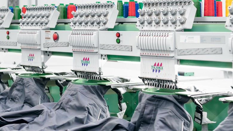 Pracovní oděvy CWS Workwear: spolehlivost pro vaše podnikání