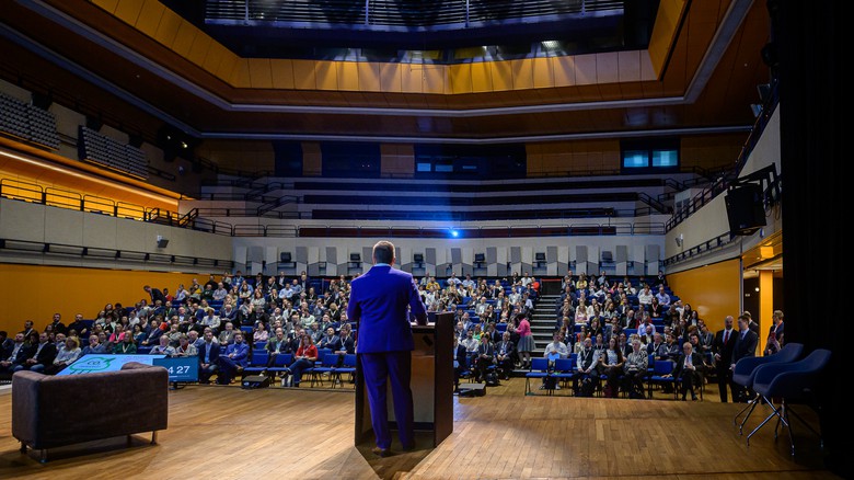 Konference Bold Future: Jak přestat hrát ruletu s cenami energií a postavit si vlastní energetickou nezávislost