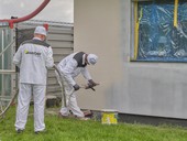 Montáž ETICS zrychlí materiály Weber pro strojní aplikaci
