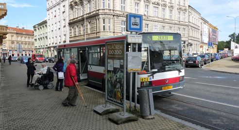 Autobus pro pepravu zdravotn postiench z Plzn od AC heating