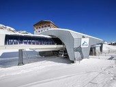 Pedzvtral modroed kazety RHEINZINK &#8211; prePATINA blaugrau na stanici stanice Gletscherjet 3 + 4 Kitzsteinhorn