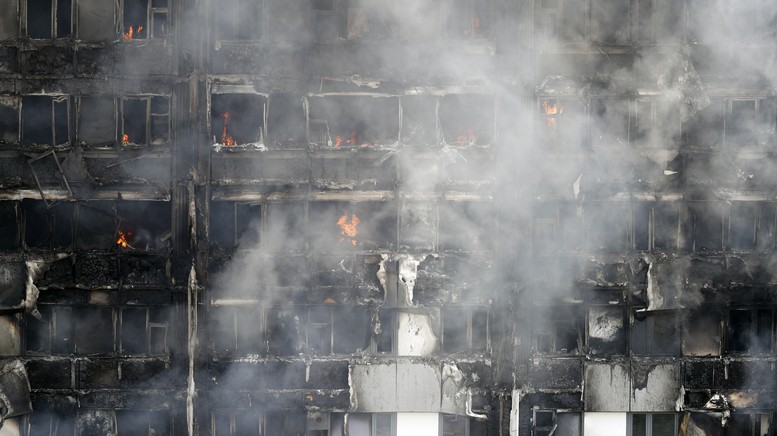 Por Grenfell Tower v Londn &copy; Donna - Fotolia.com