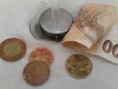 Voda, cena vody a obchod s vodou v Sentu R, petice VODA JE IVOT, ilustran foto TZB-info