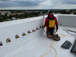 Induk�n� kotven� Centrix