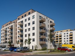 Moderní bytové domy projektu Albatros Kbely v&nbsp;Praze s&nbsp;důrazem na energetickou úspornost. Foto: Jiří Šebek